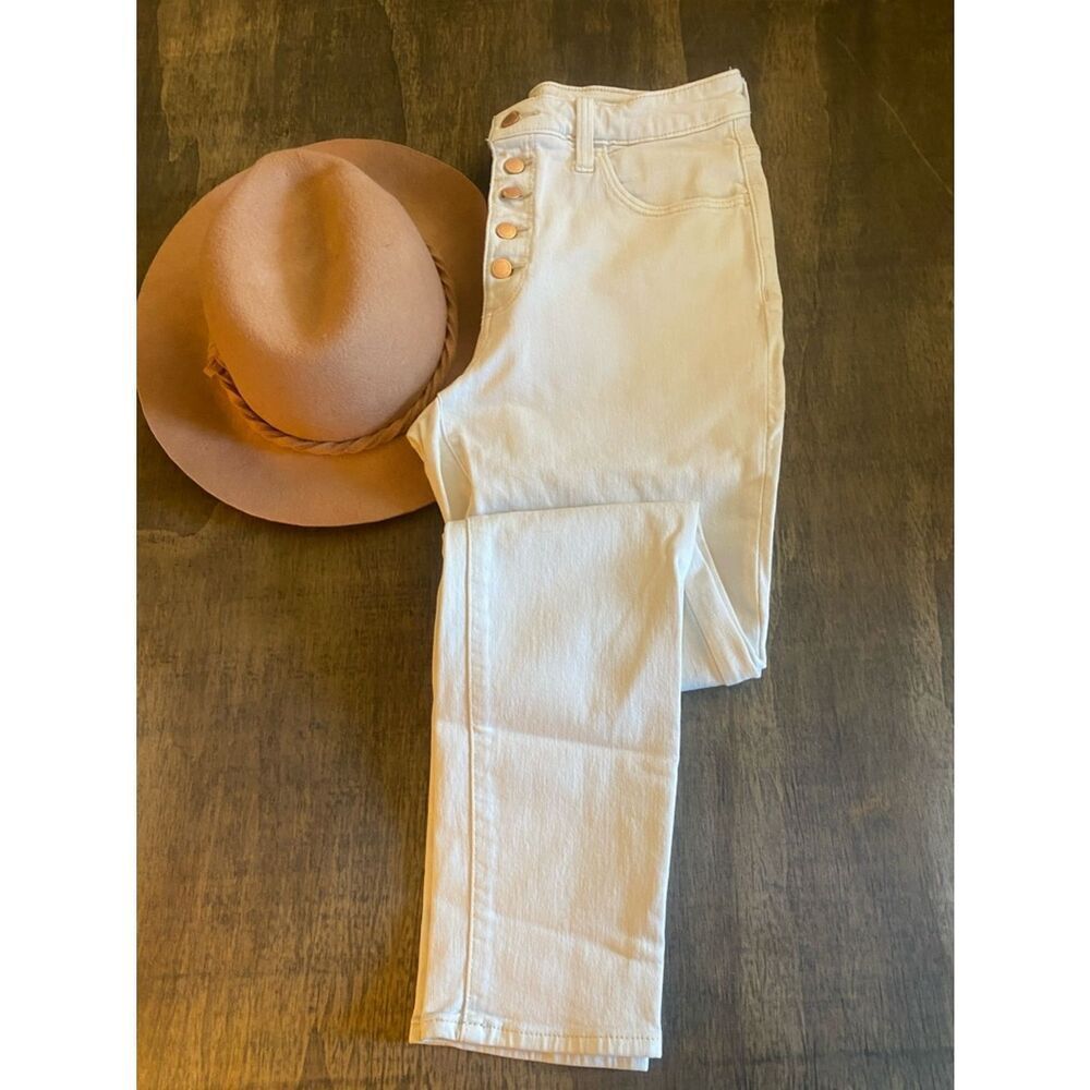 Universal Thread High-Rise Cream Button-Fly Jeans